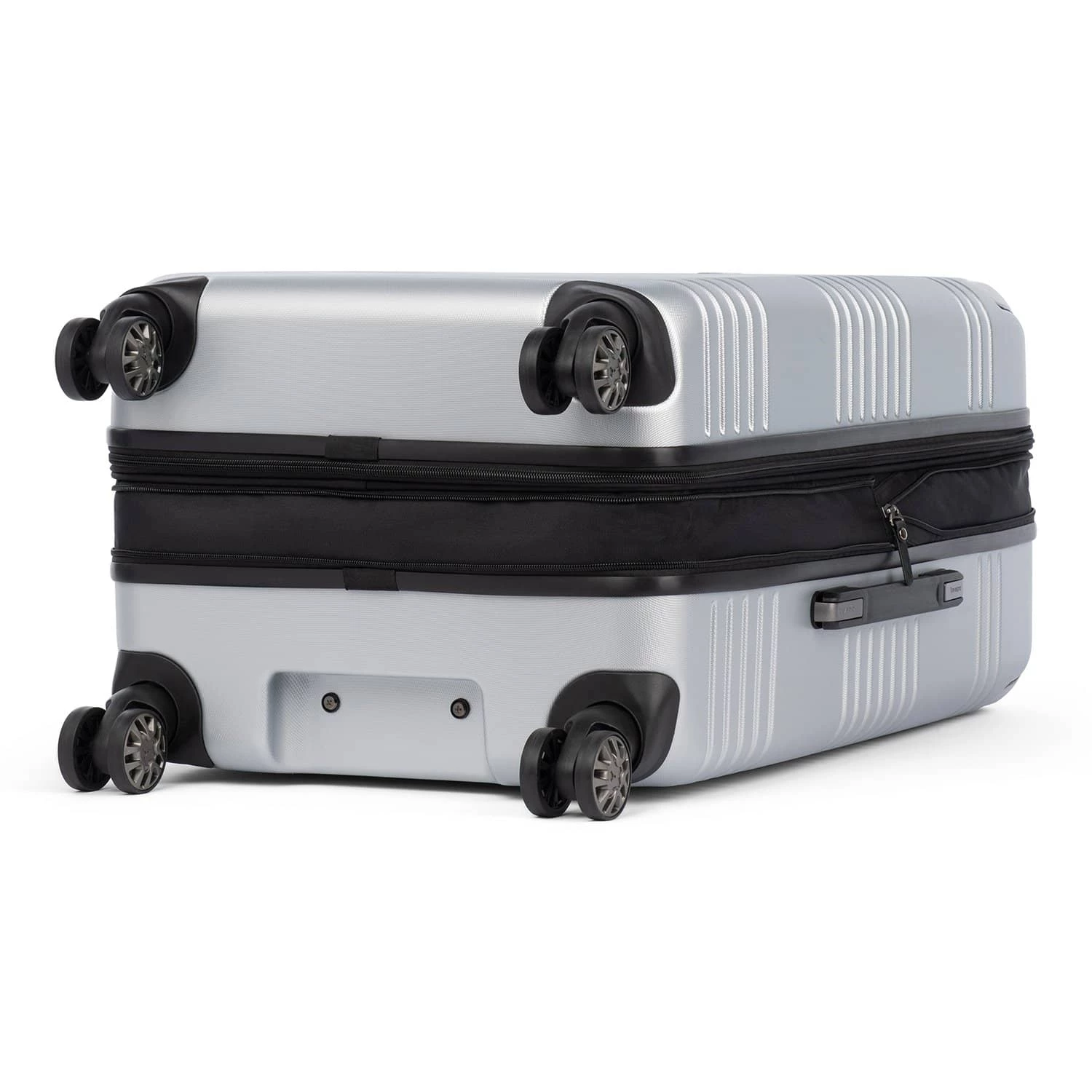 Travelpro Roundtrip® Carry-On / Medium Check-In Hardside Set - Image 12